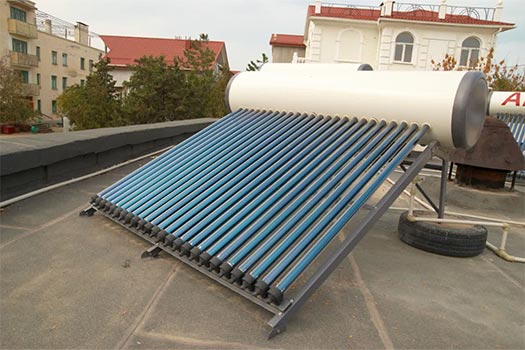 آبگرمکن خورشیدی مناسب شش خانوار